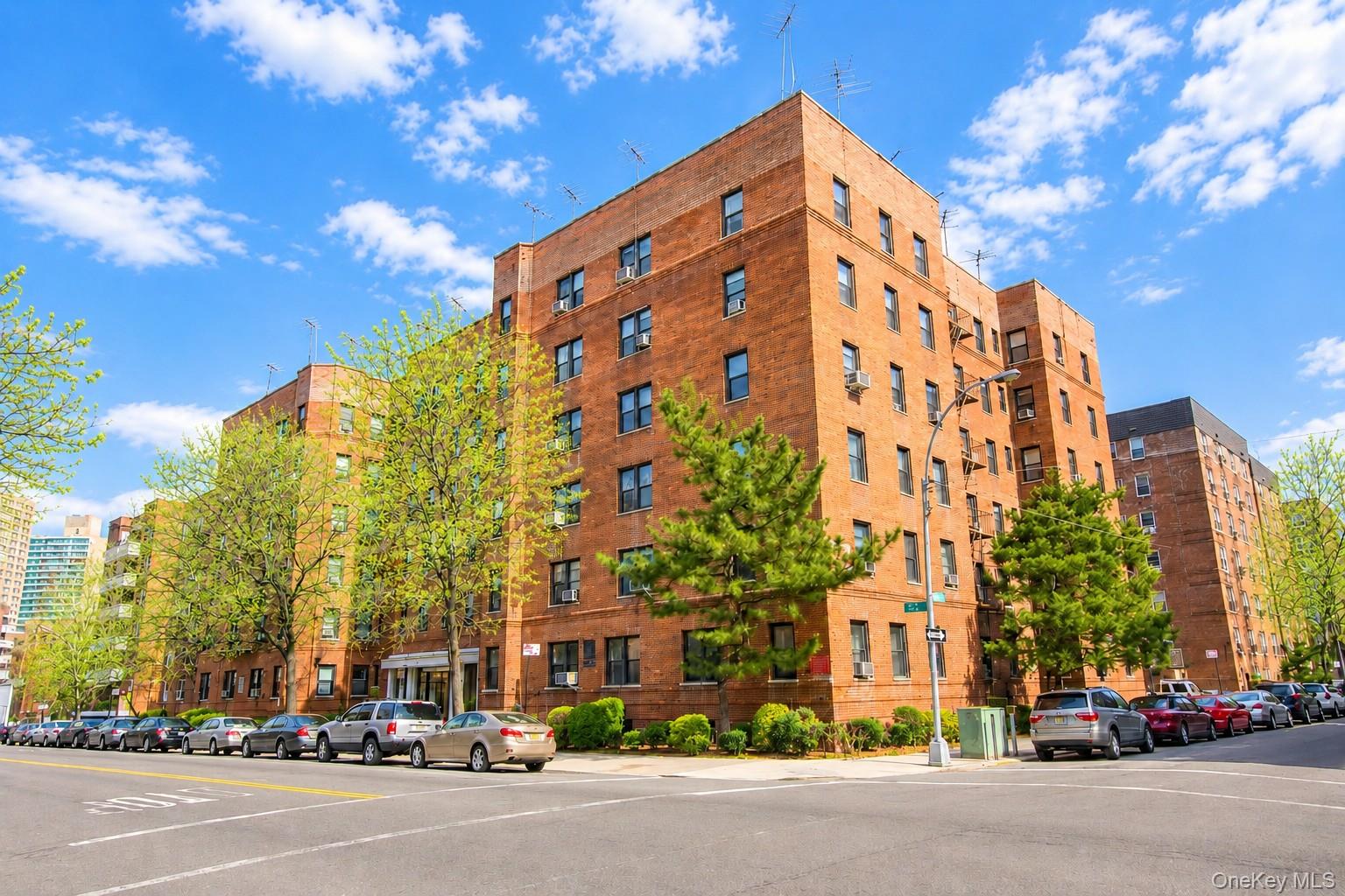10010 67th Rd Unit 6C