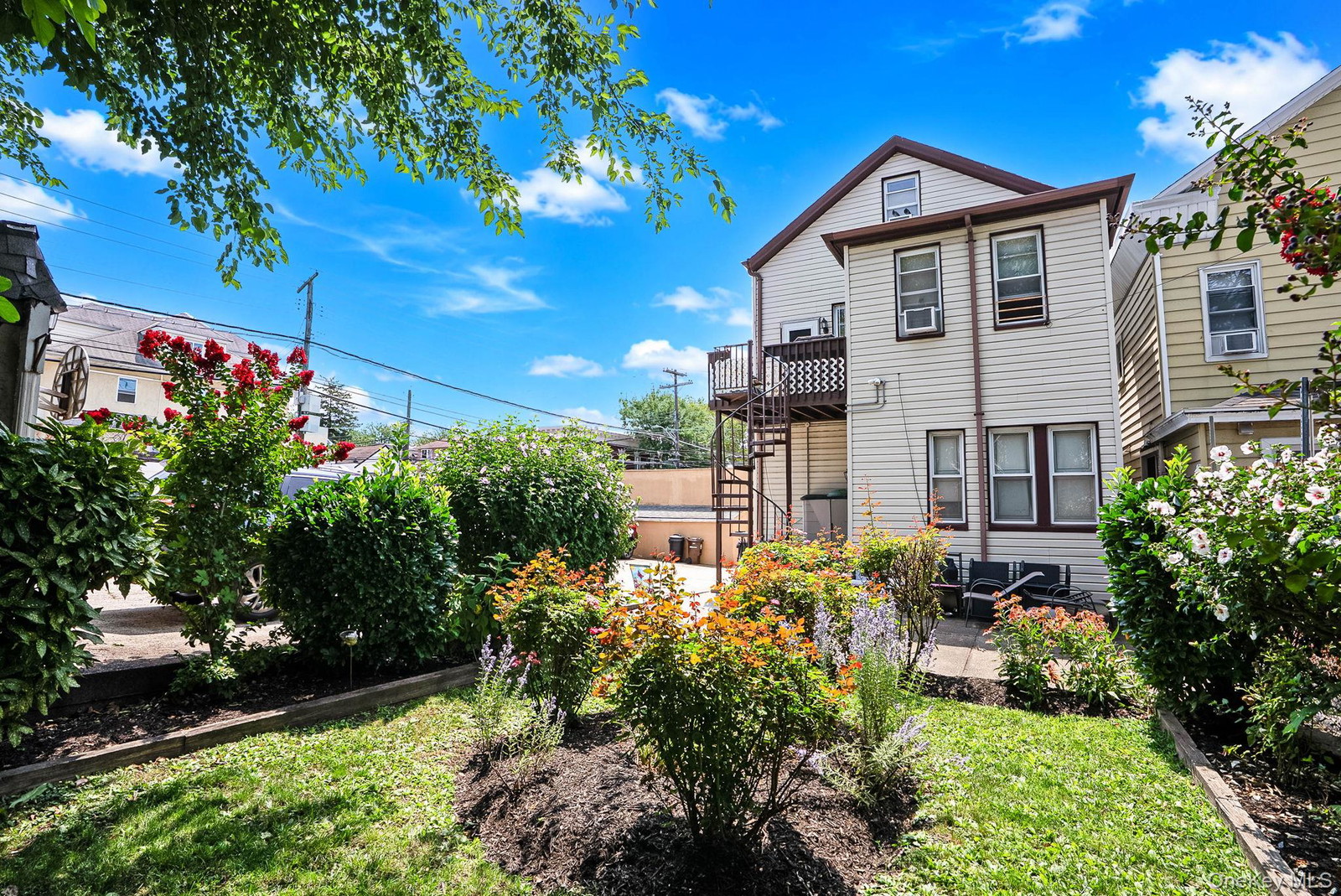 12215 23rd Ave
