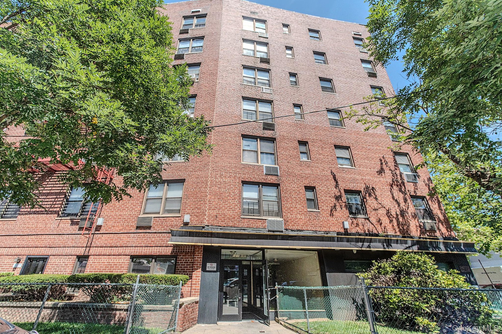 1215 Avenue M Avenue Unit 1F