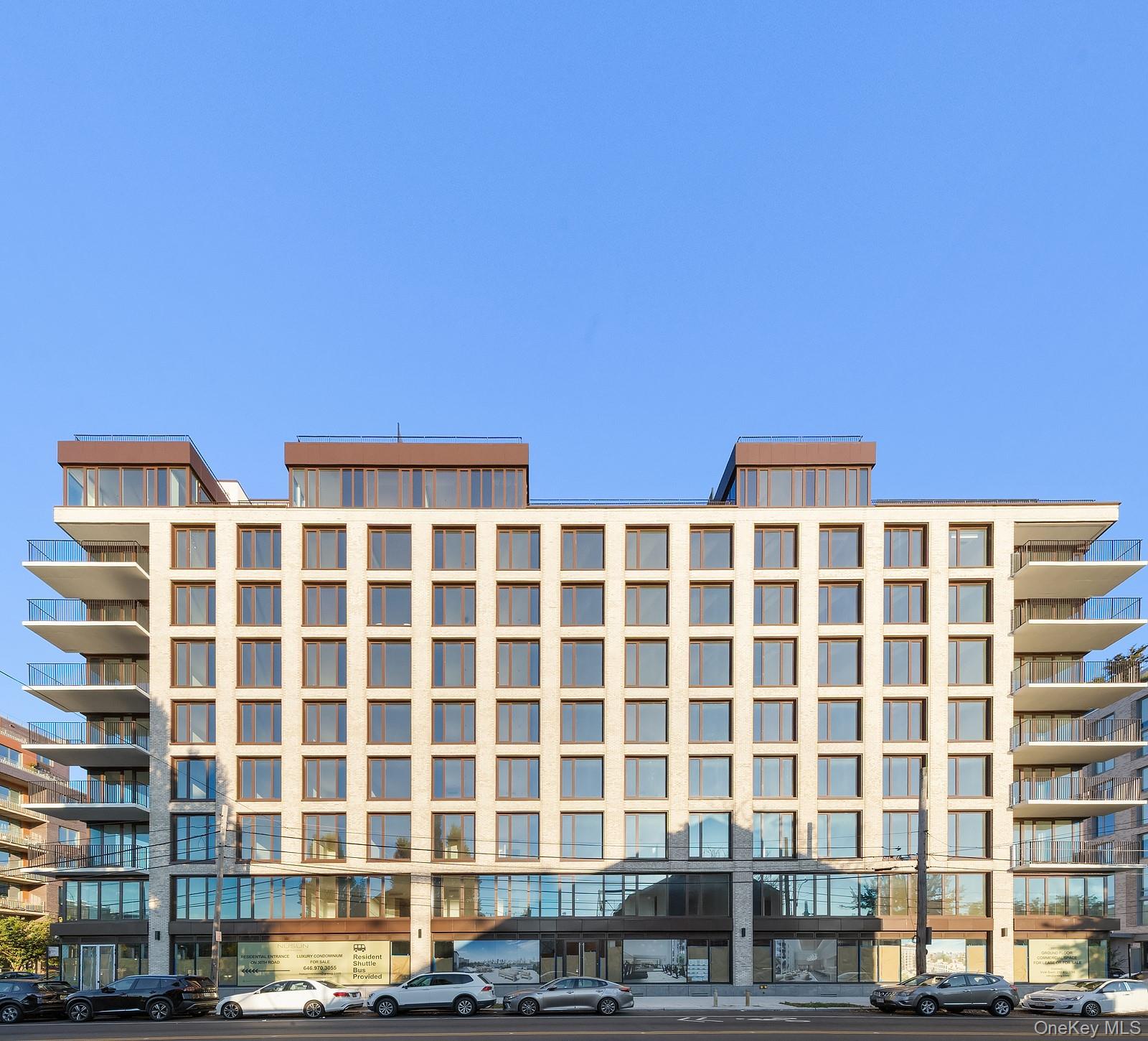 3055 Vernon Blvd Unit 9I