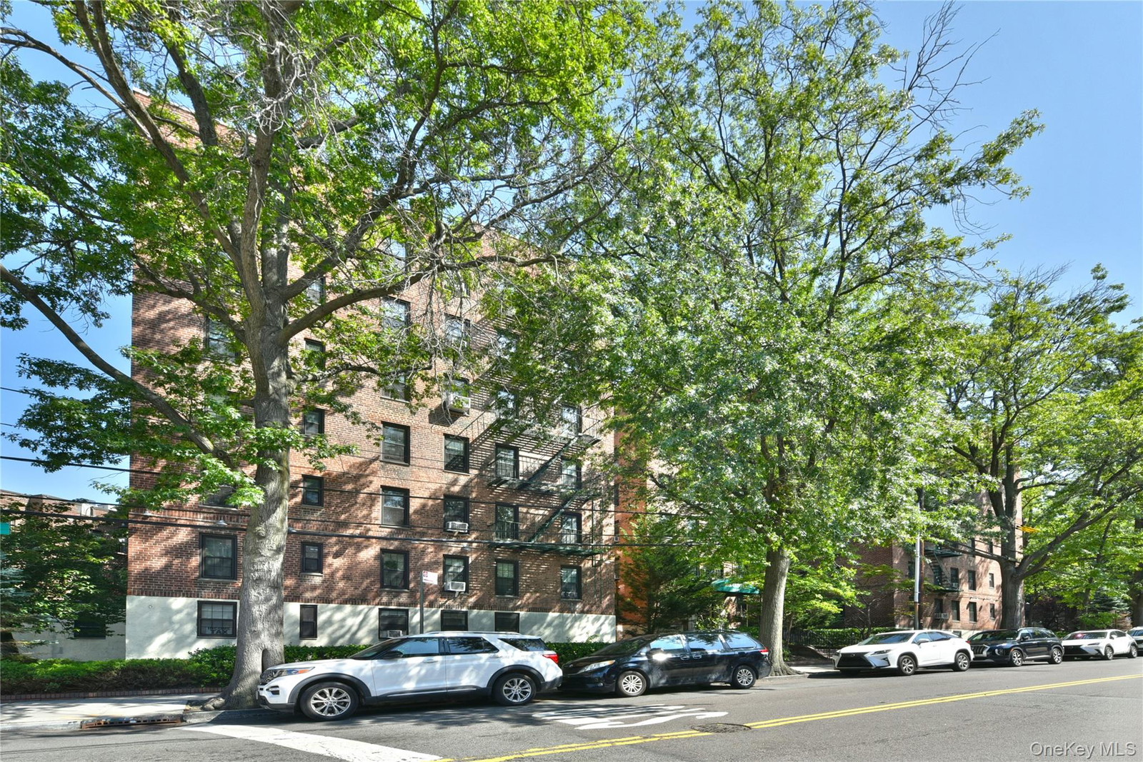 13909 84th Dr Unit 307
