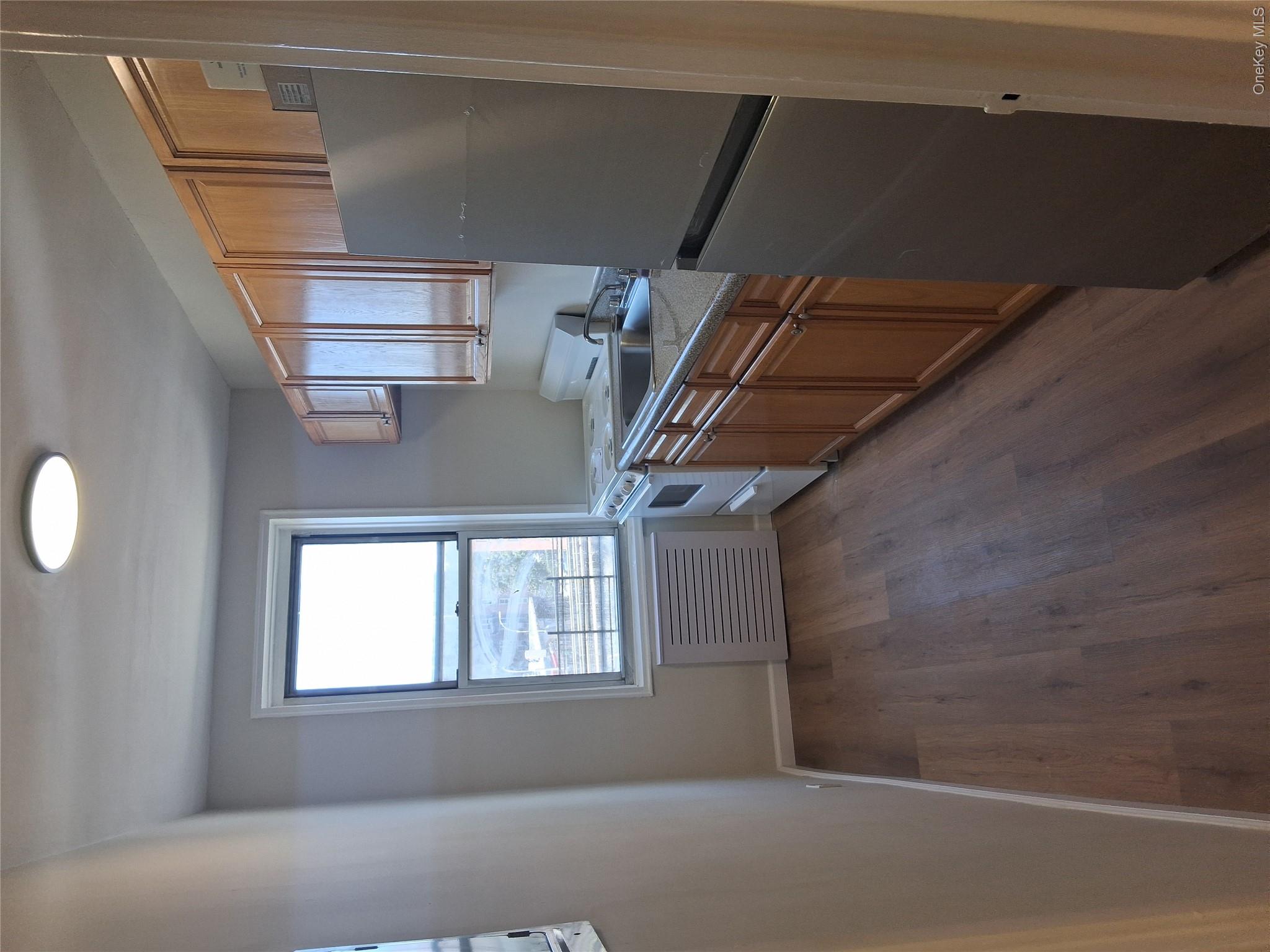 2235 Cruger Ave Unit 5F