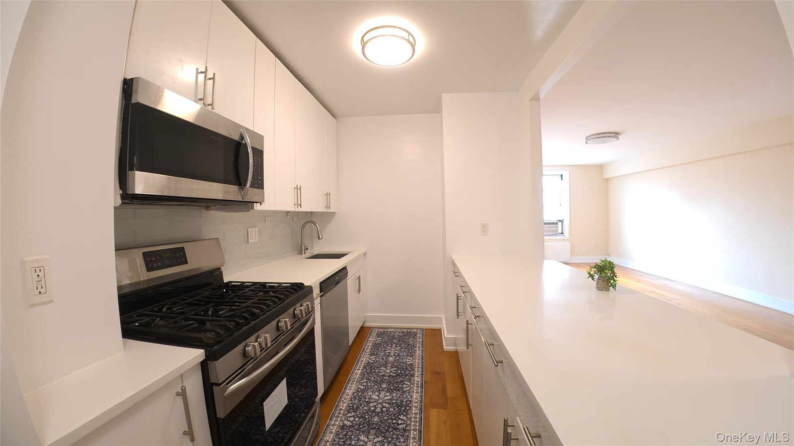 14220 Franklin Ave Unit 7F