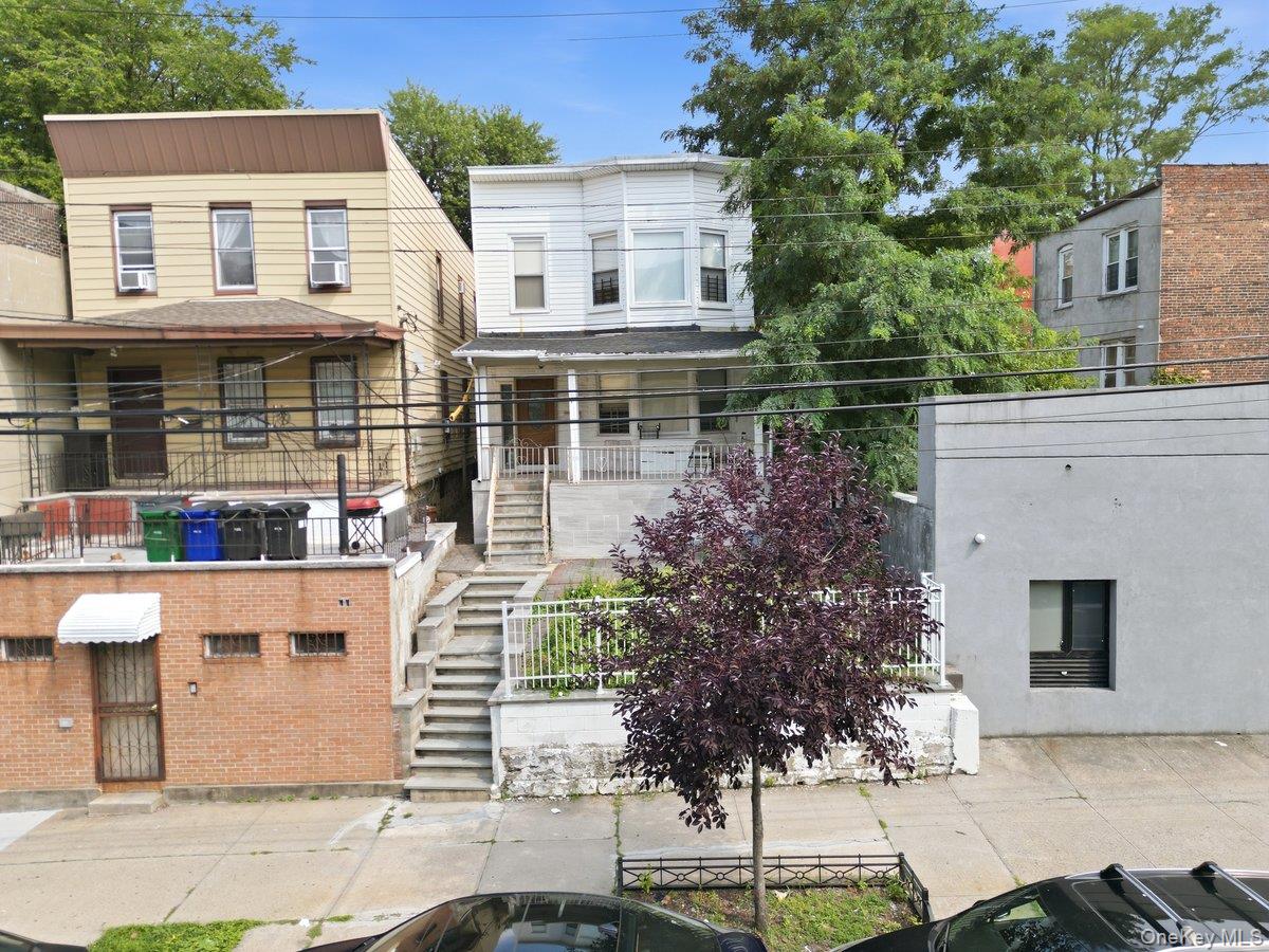 4412 Bronx Blvd