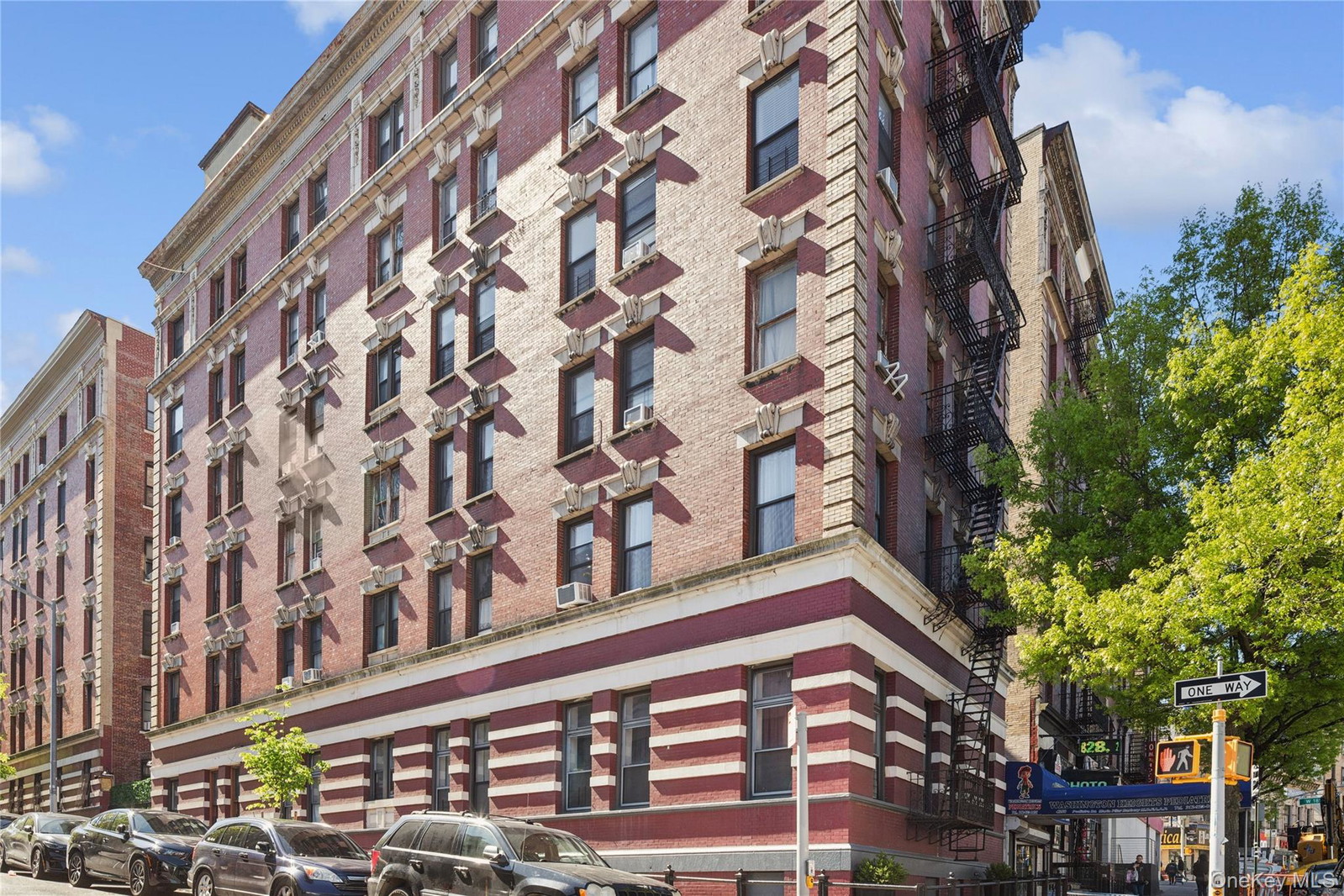 4260 Broadway Unit 202
