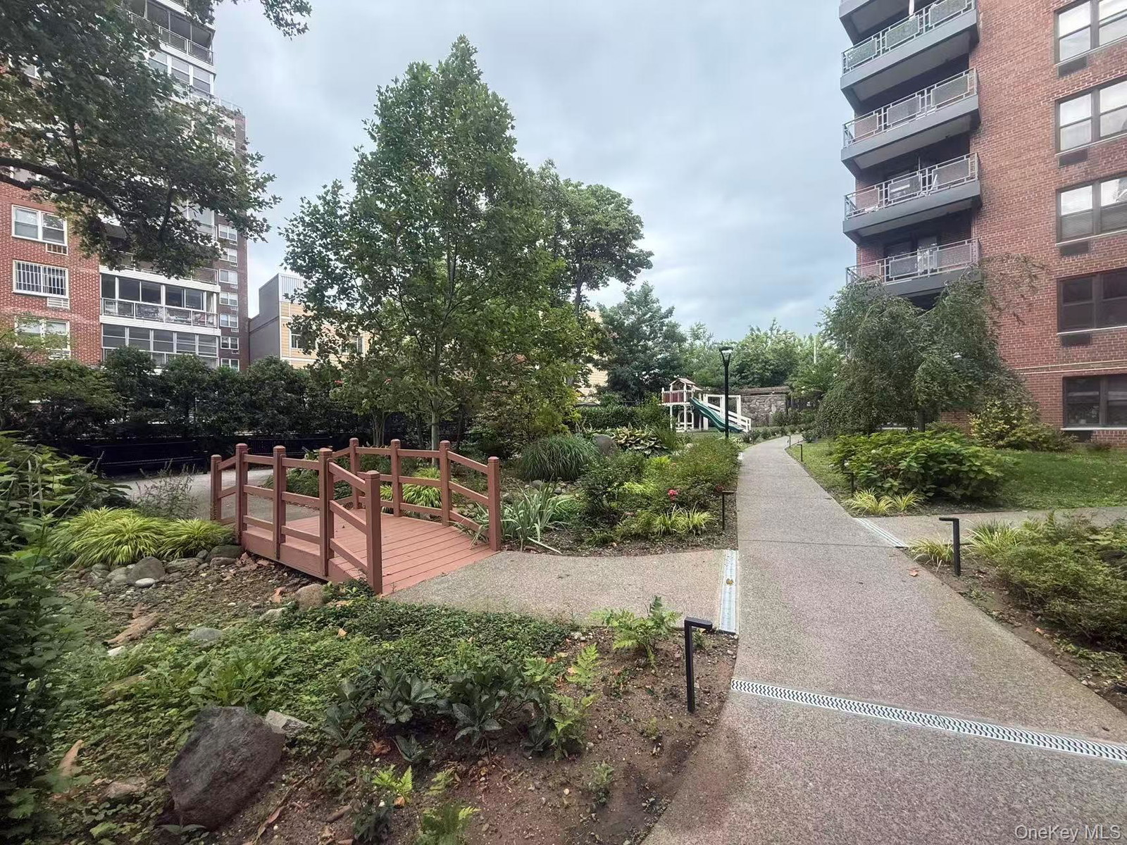 8710 51st Ave Unit 3H