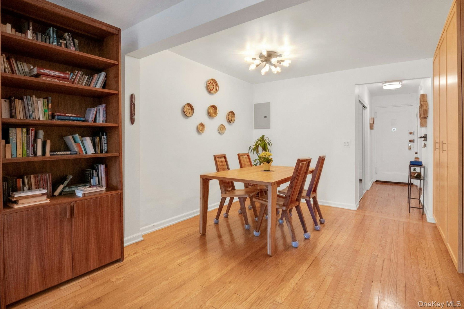 445 W 240th St Unit 6A