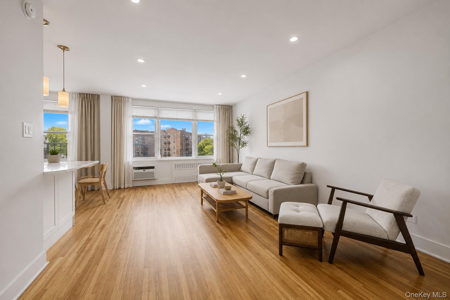 91 Van Cortlandt Ave W Unit 6E