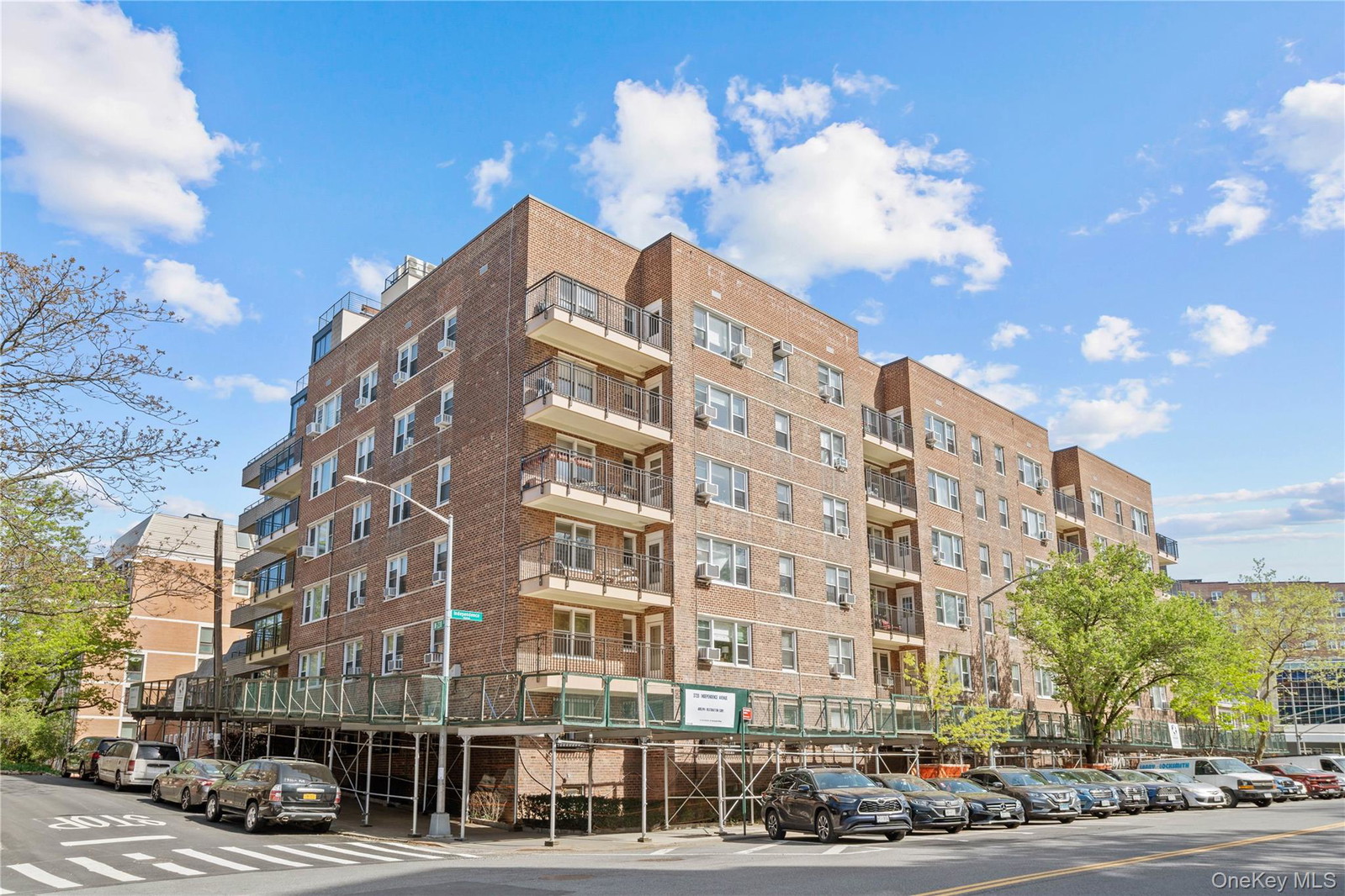 3720 Independence Ave Unit 3G