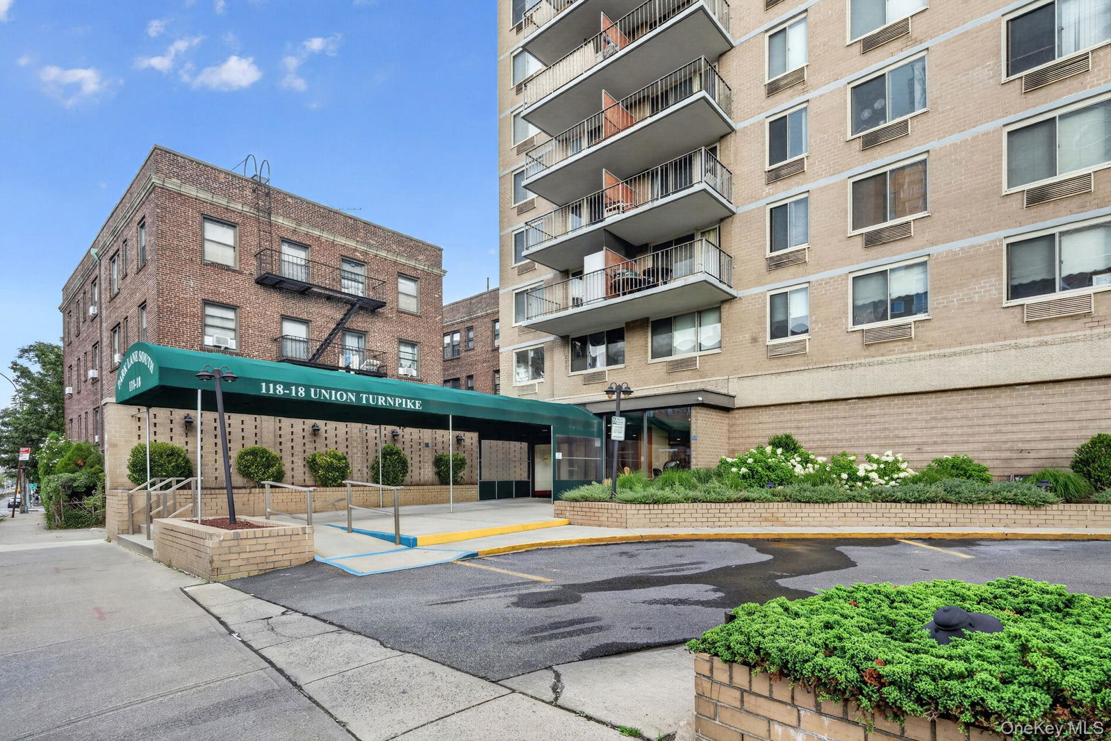 11818 Union Tpke Unit 4J