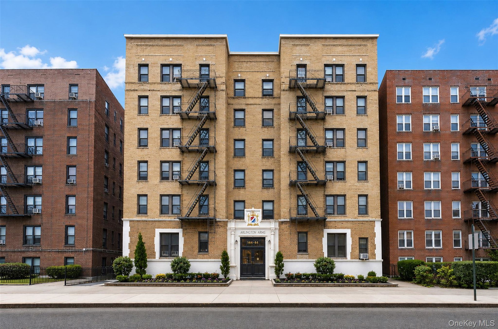 14444 Sanford Ave Unit 1H