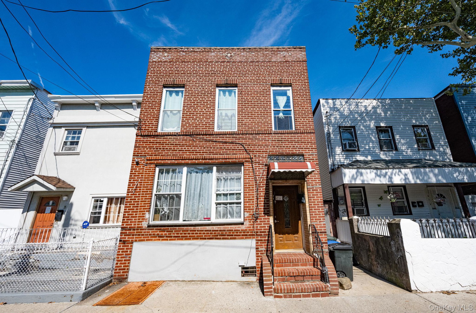 37 Montauk Ave