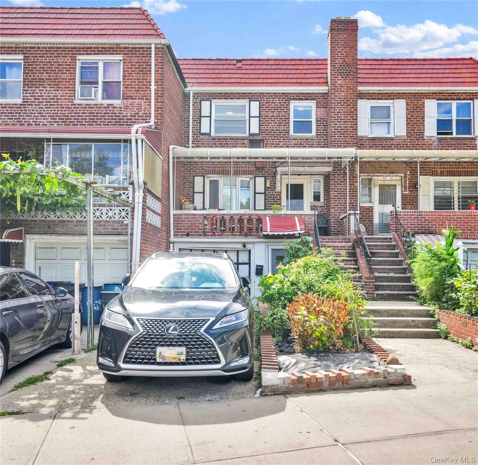 6242 Main St