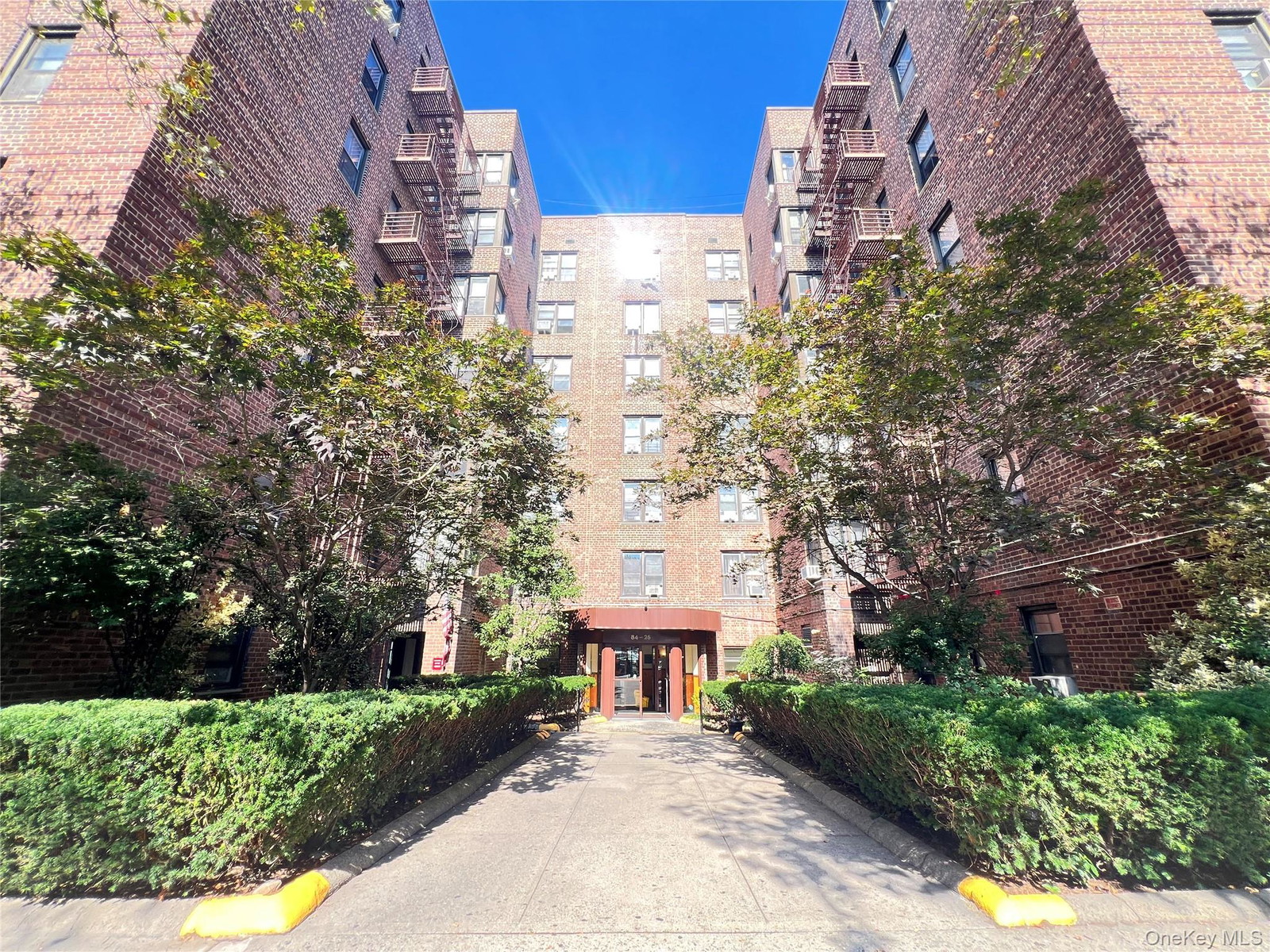 8425 Elmhurst Ave Unit 1V