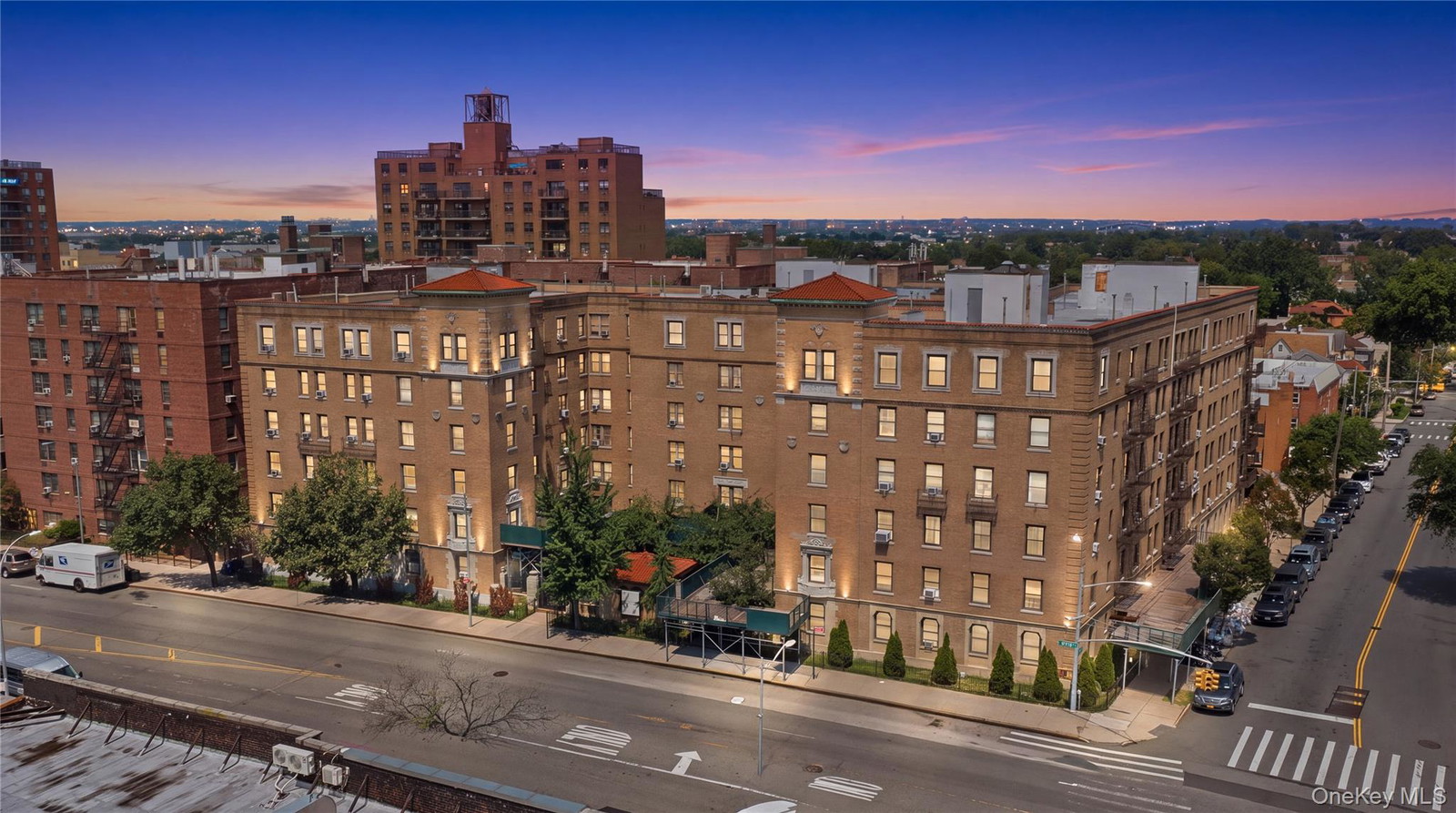 14809 Northern Blvd Unit 3C