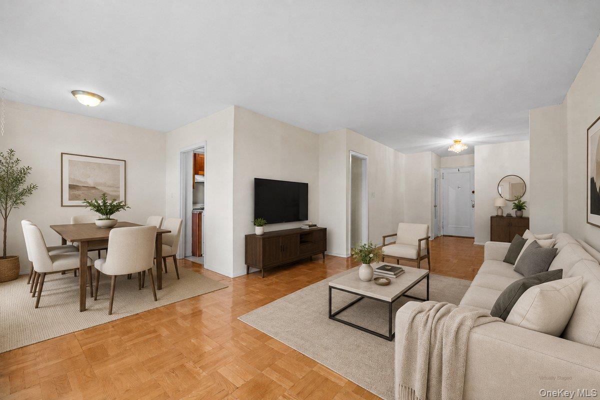 735 Kappock St Unit 7B