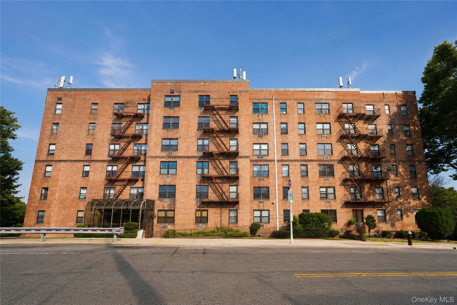 1160 Richmond Rd Unit 2F
