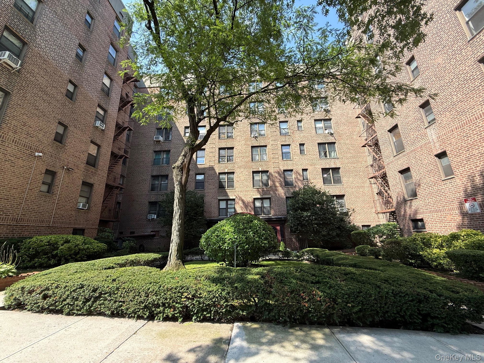 8305 98th St Unit 5N