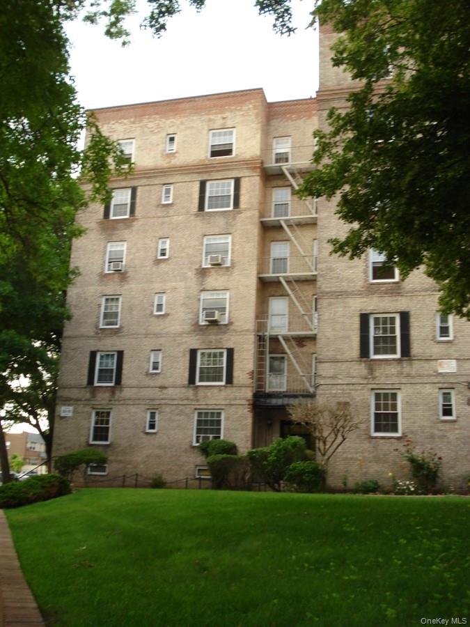 55-23 31 Avenue Unit 3-H