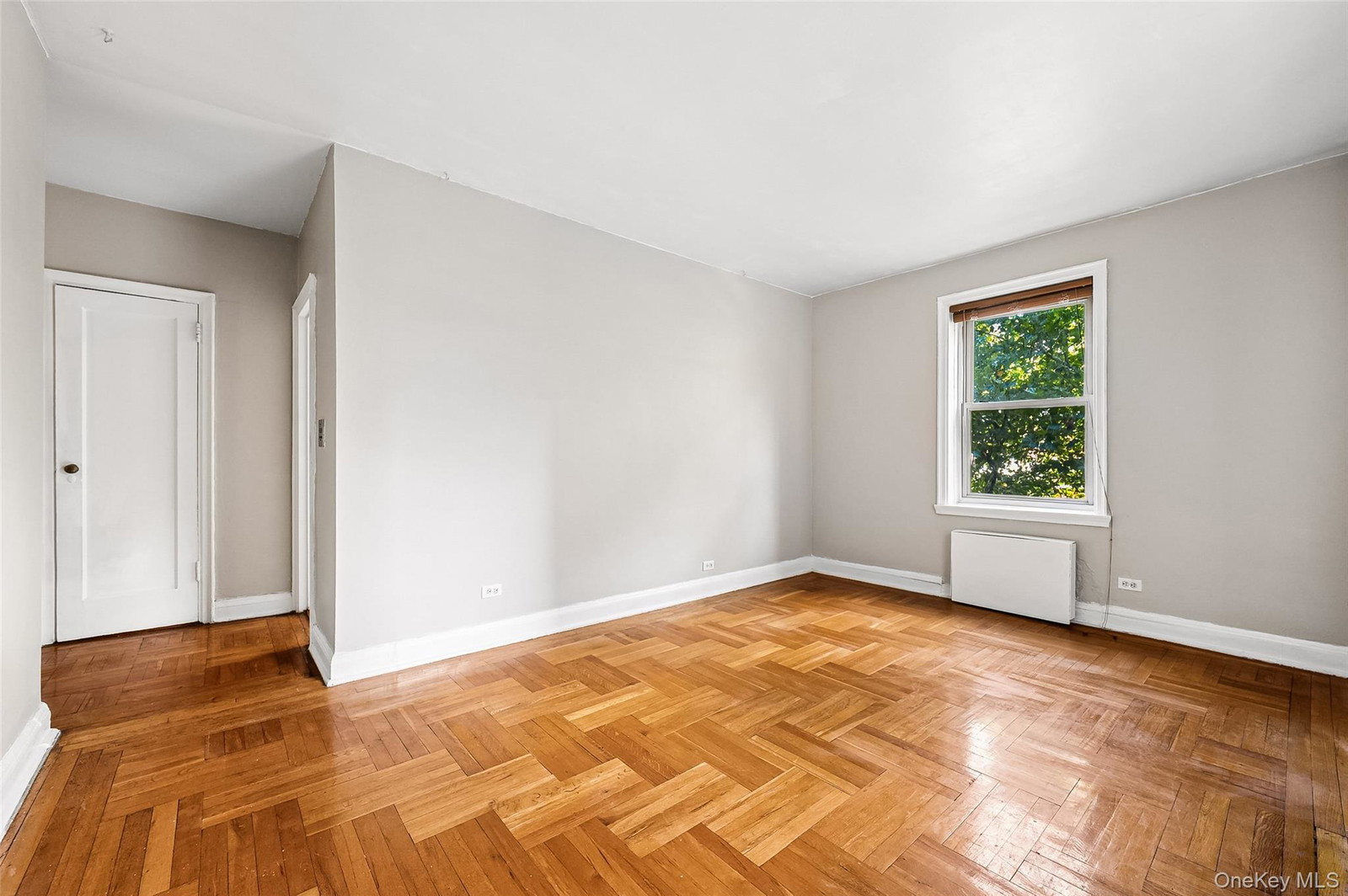 4842 44th St Unit 4J