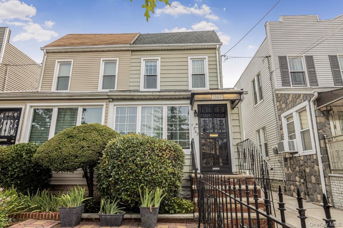 1363 Albany Ave
