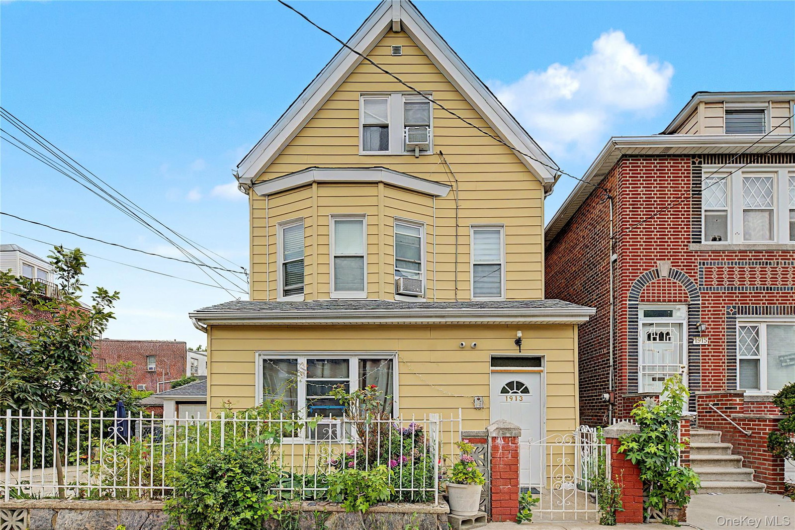 1913 Bogart Ave