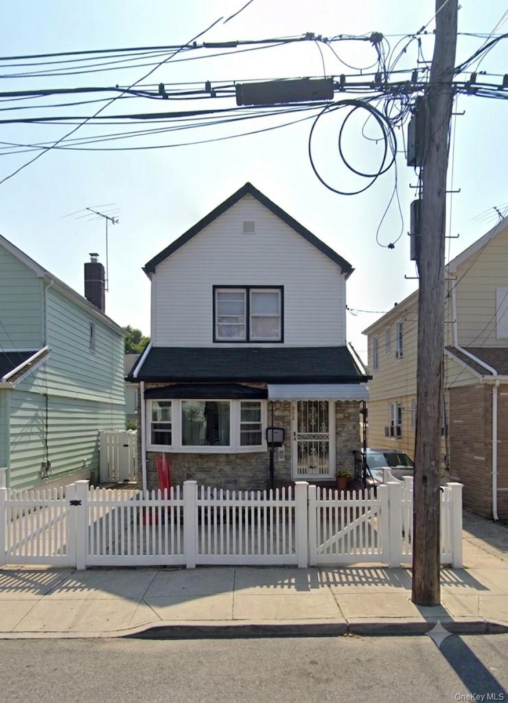 9210 212th Pl
