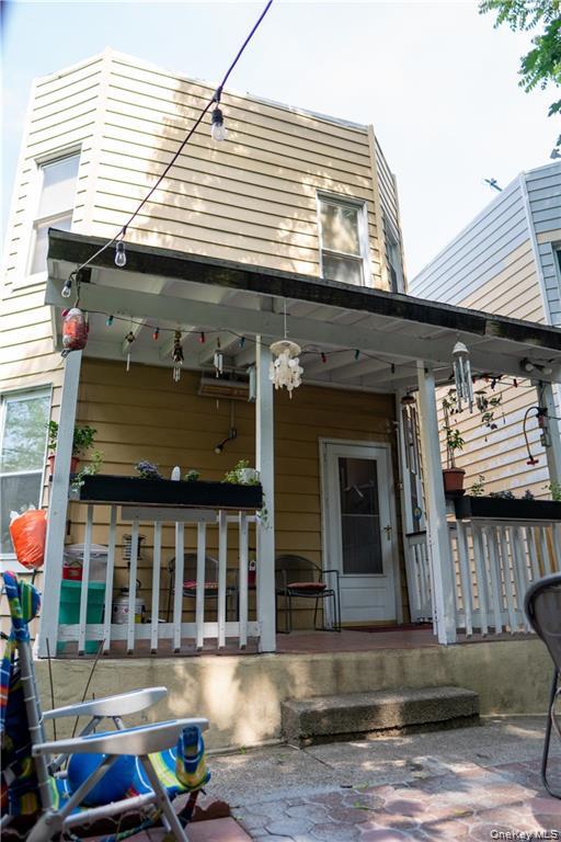 2442 Beaumont Ave