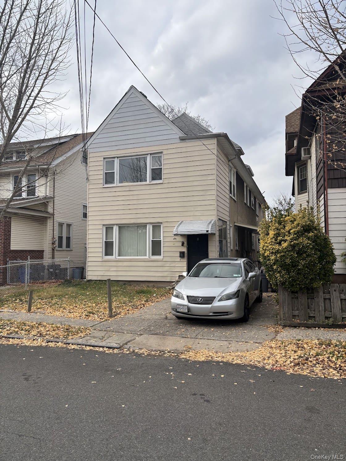 256 Sharpe Ave