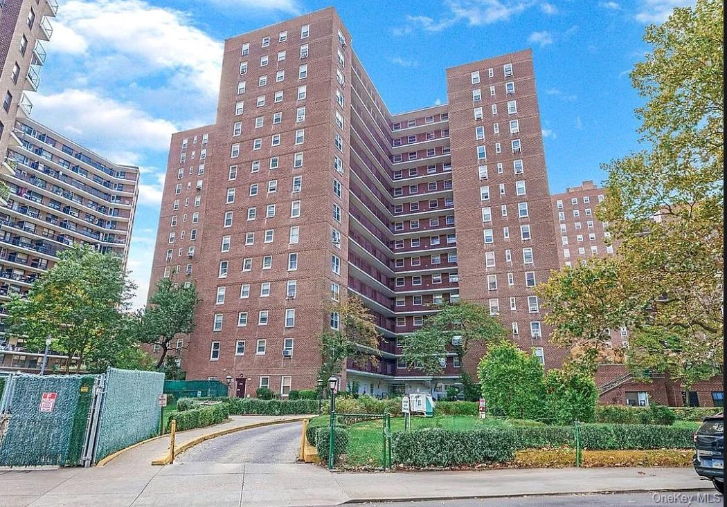 9820 62nd Dr Unit 14N