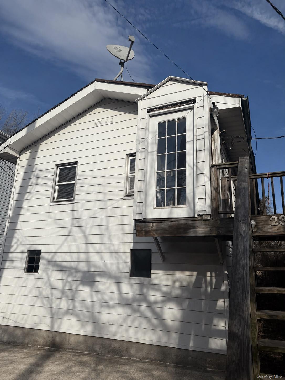 234 Betts Ave