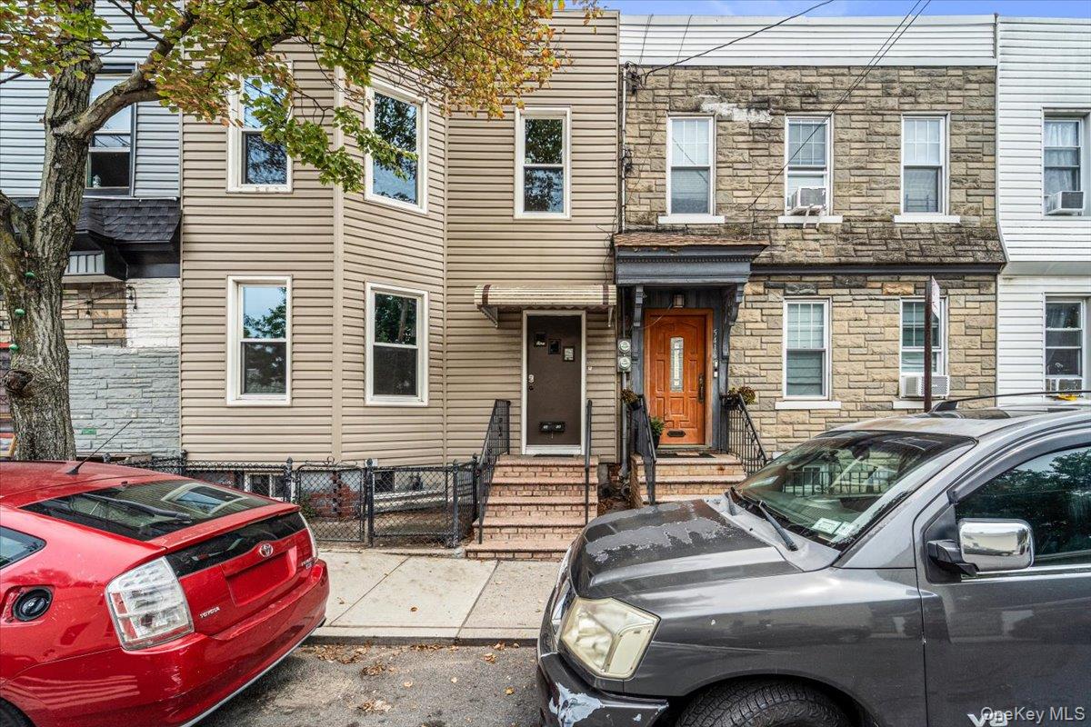 5418 Nurge Ave
