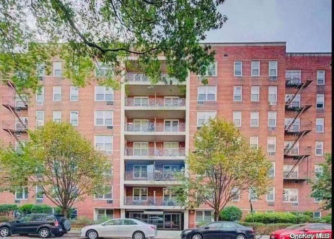 14430 Sanford Ave Unit 5B