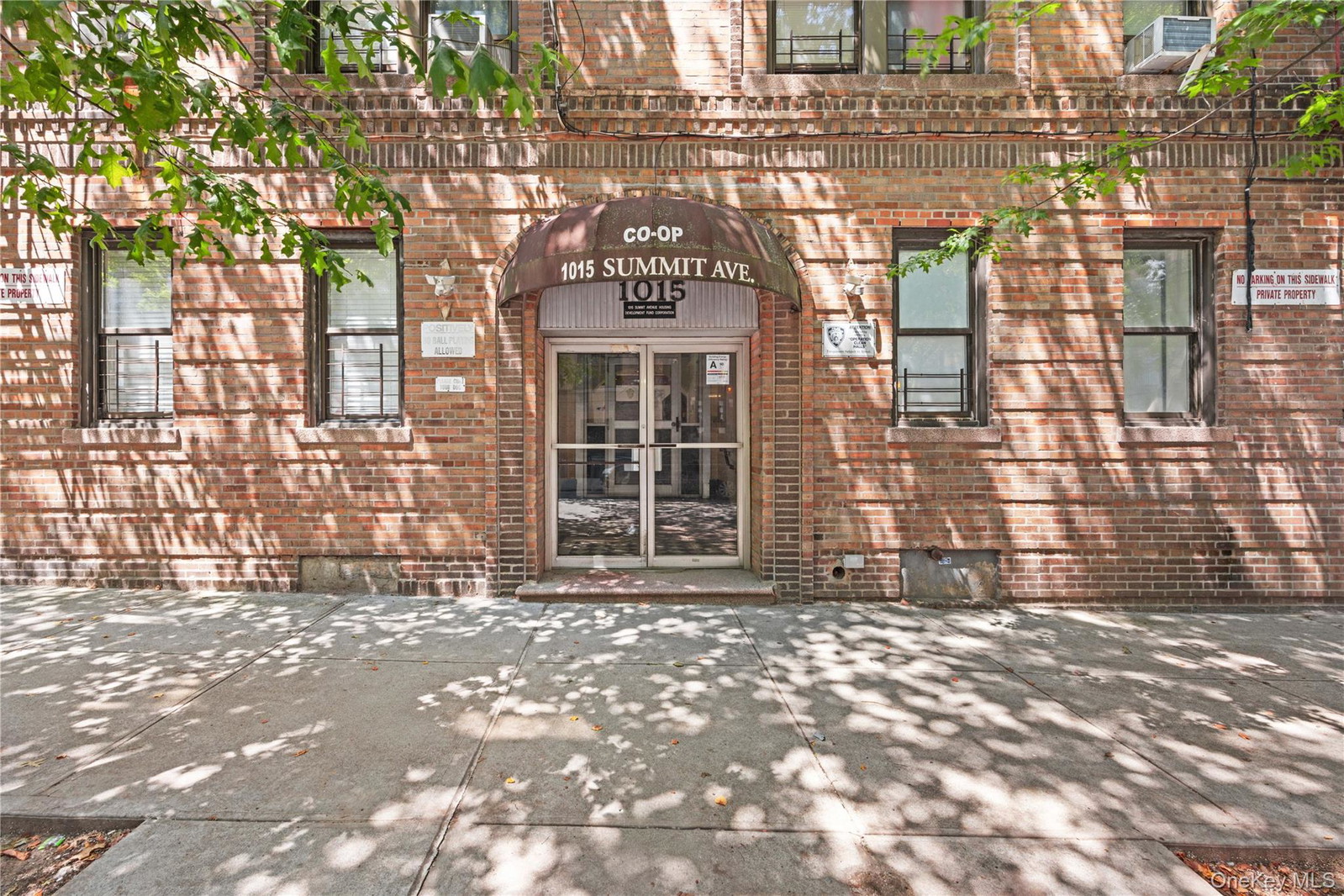1015 Summit Ave Unit 4A