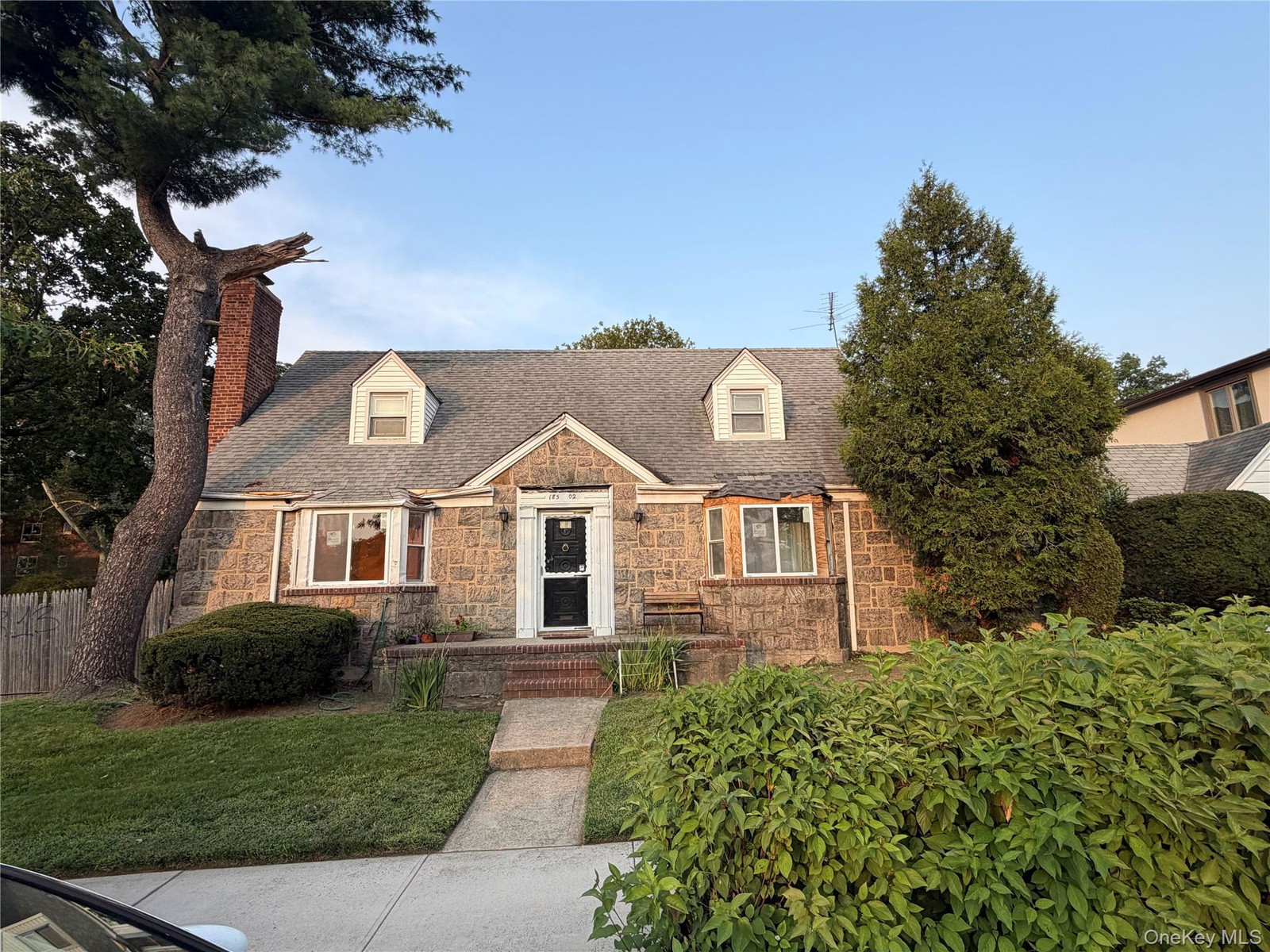 18502 69th Ave