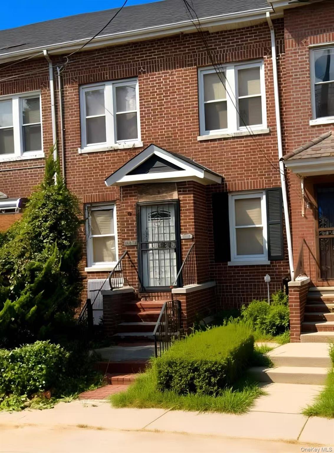 14019 Rose Ave