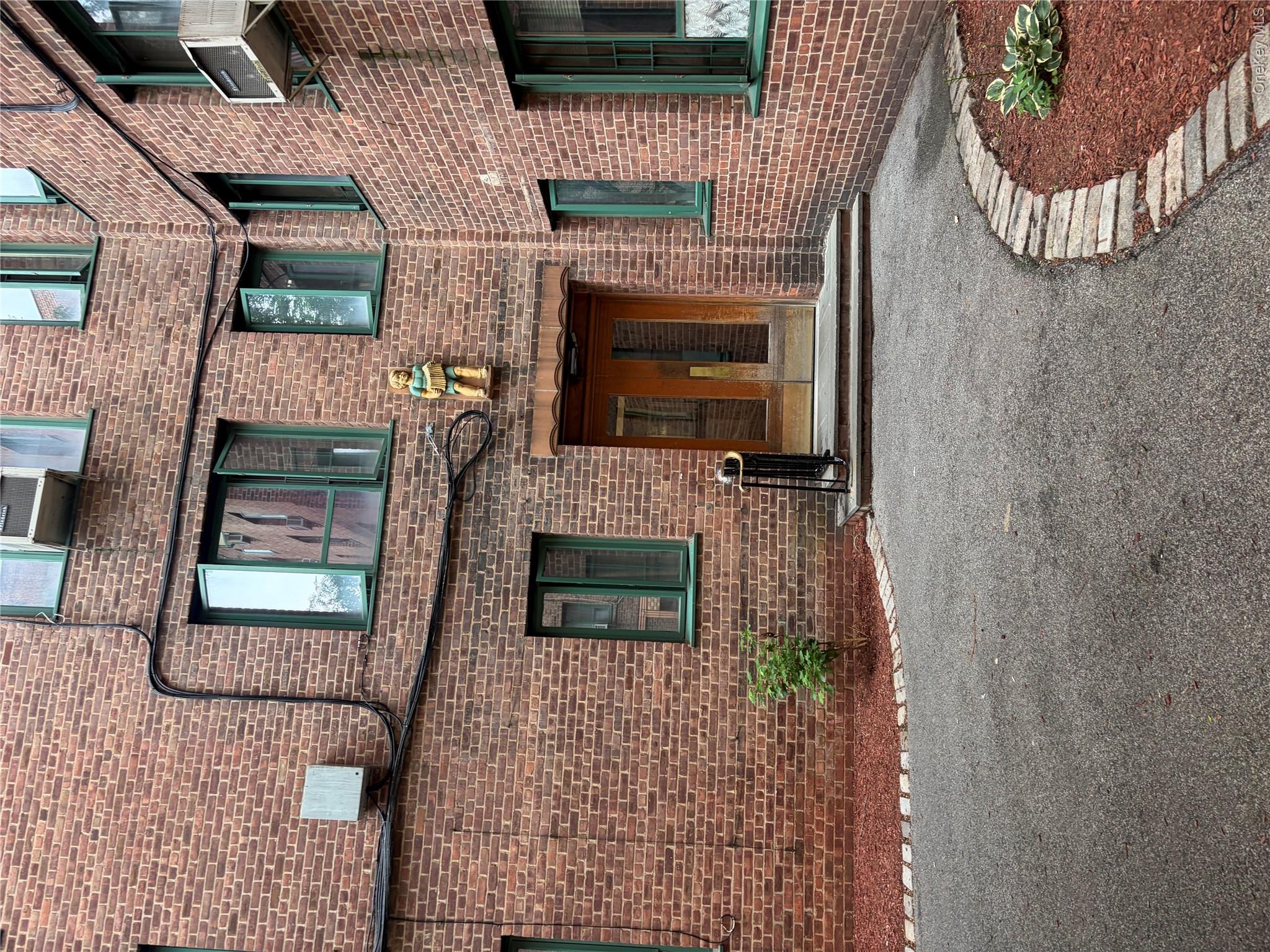 1501 Metropolitan Ave Unit 10D