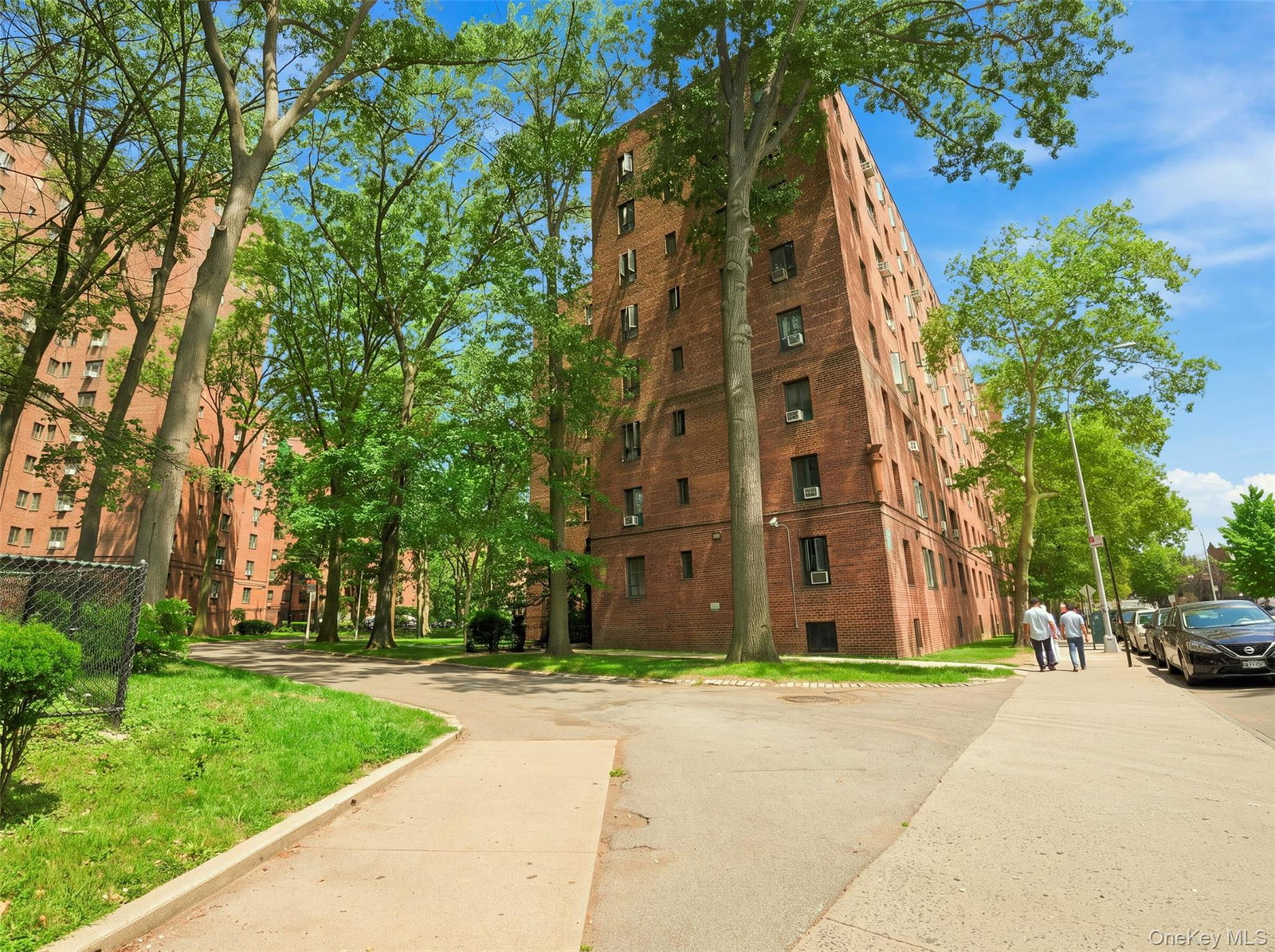 2049 Mcgraw Ave Unit 4F