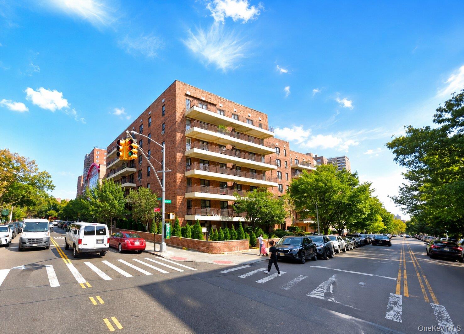 13710 Franklin Ave Unit 307