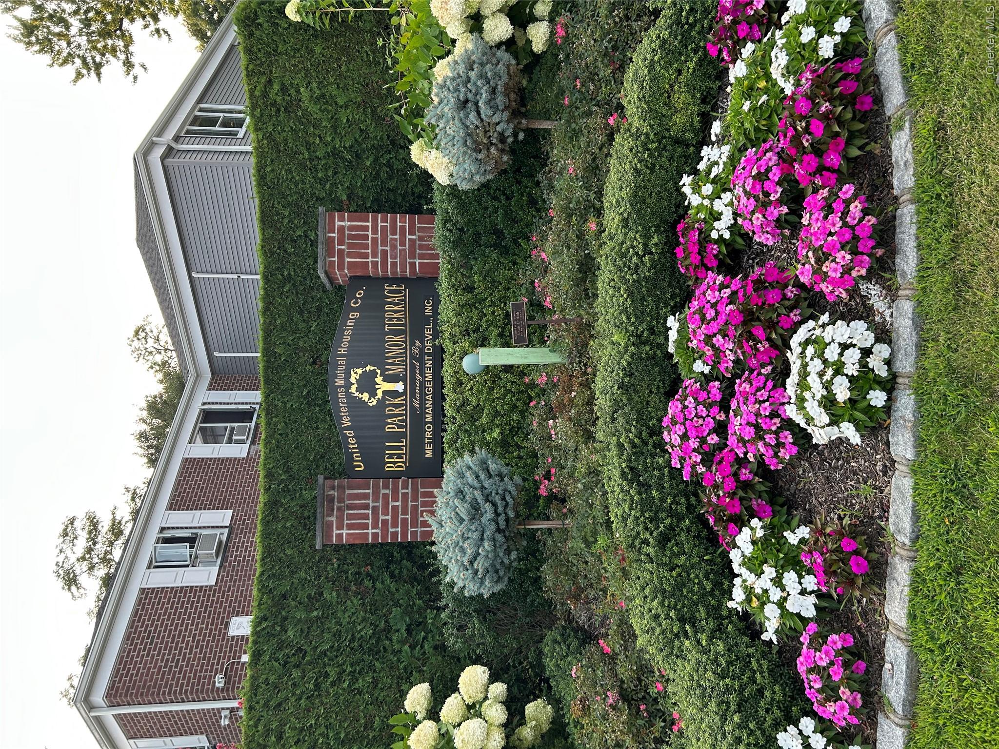 22021 Hillside Ave Unit Upper