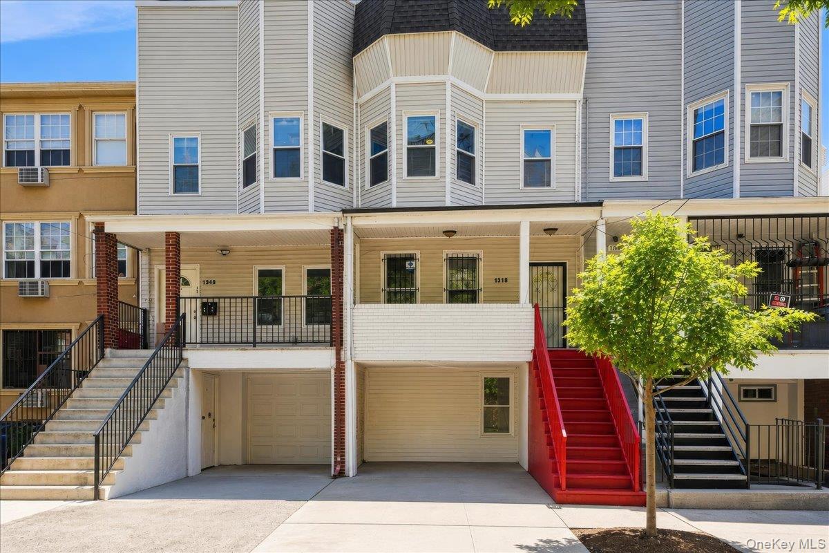 1346 College Ave