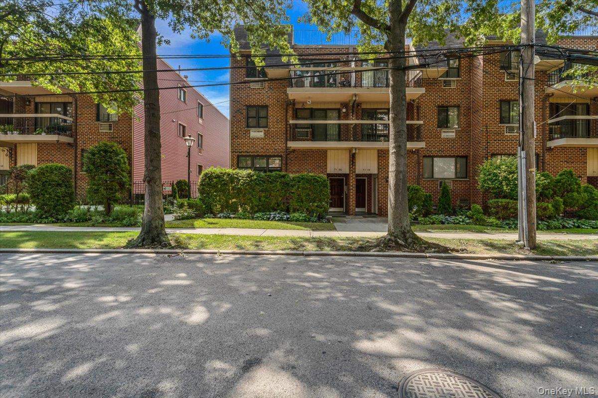 7124 162nd St Unit 2