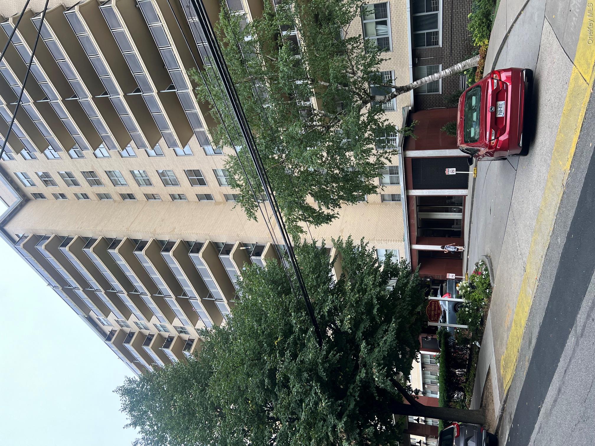 17520 Wexford Terrace Unit 4J