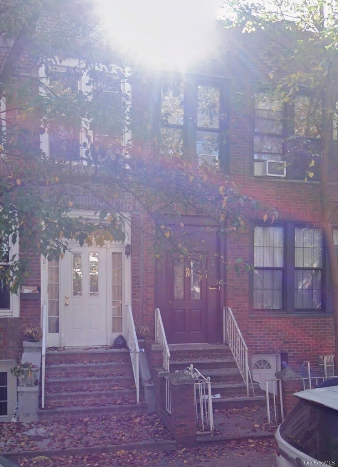 85 Louisa St Unit 1
