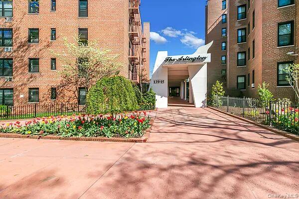 13915 83rd Ave Unit 717