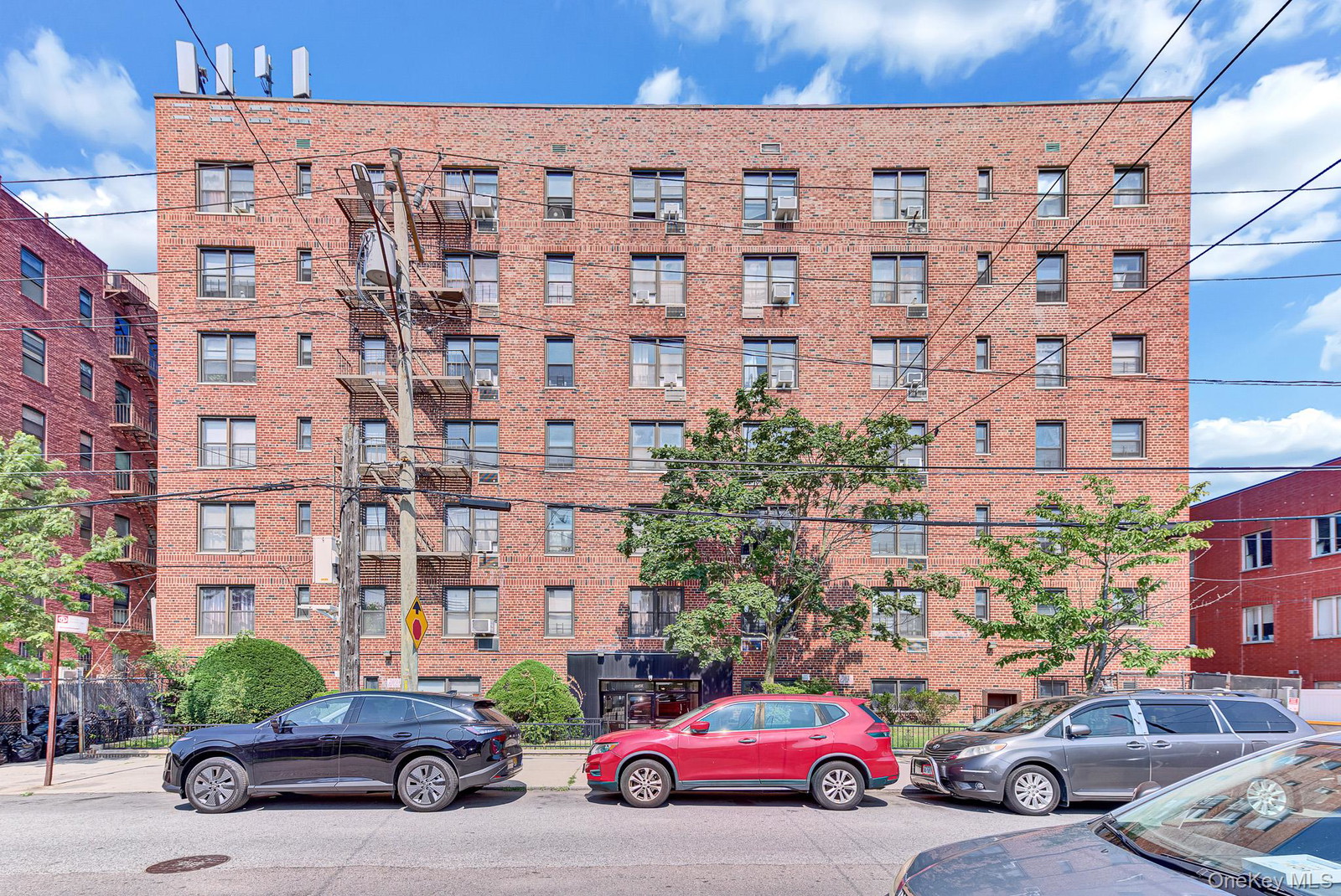 1040 Neilson St Unit 3b3