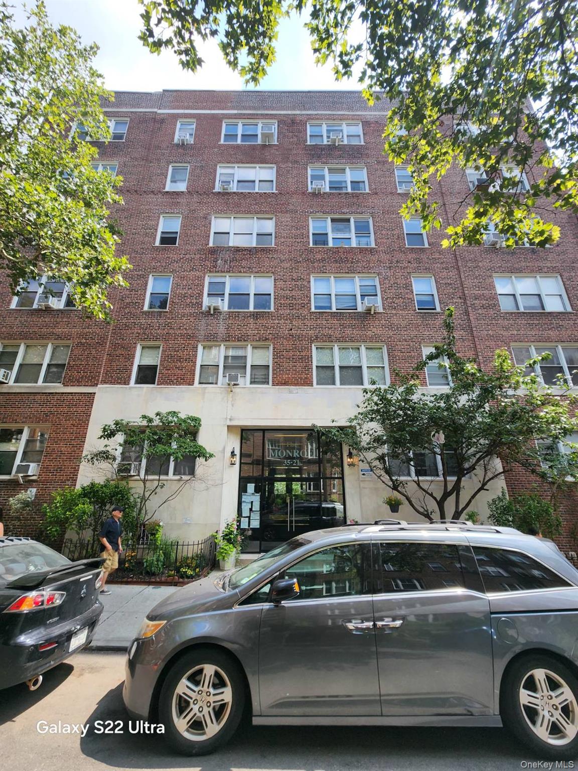 3521 79th St Unit 1L