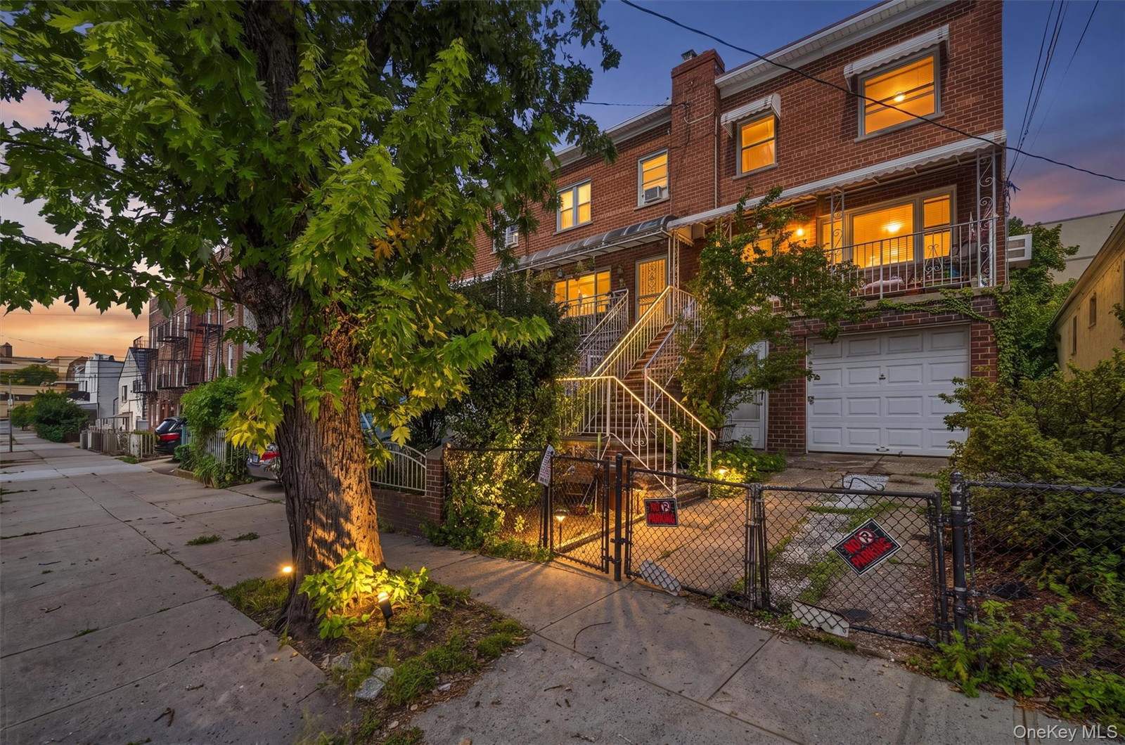 1414 Edwards Ave