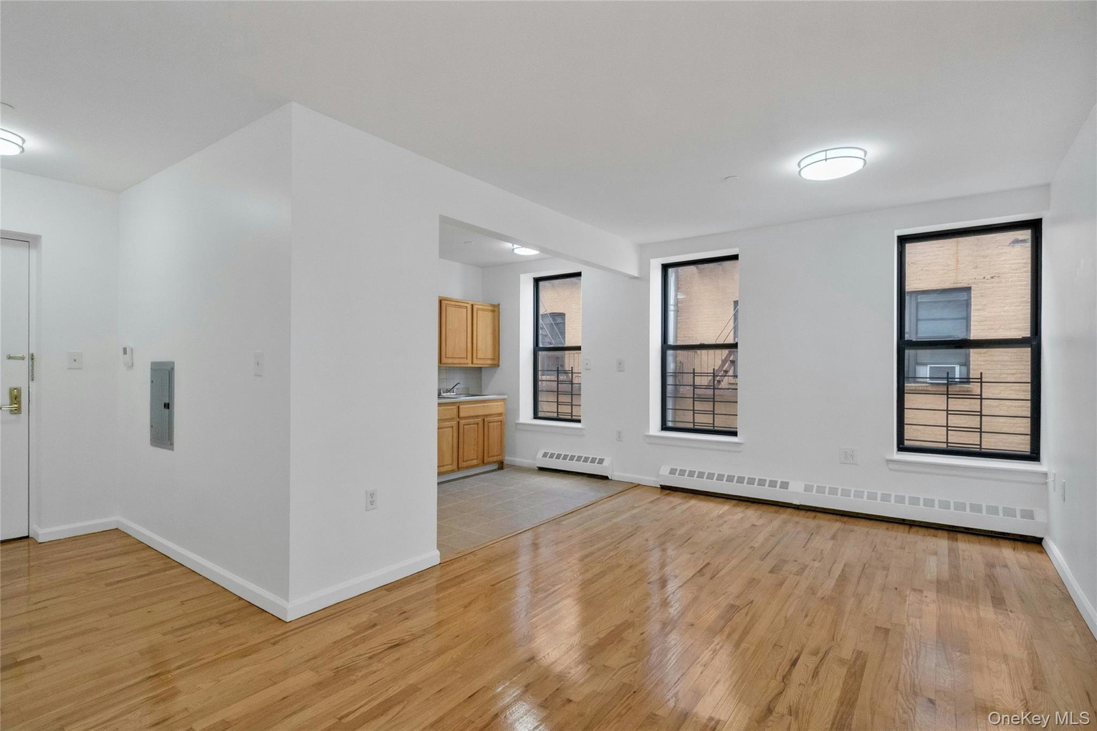 2023 Belmont Ave Unit 5A