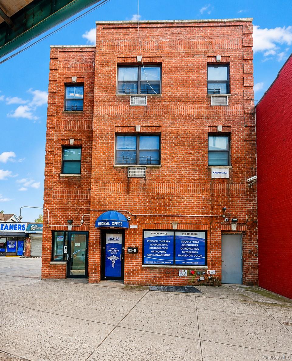 10228 Jamaica Ave
